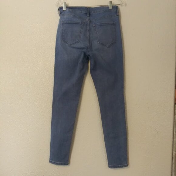 Old Navy women's size 6 Rockstar mid rise/taille Mi-Basse light wash jeans - Picture 4 of 13